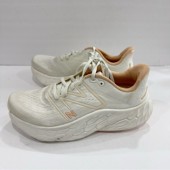 New Balance Women's Fresh Foam X More v4 Running Shoes - Picture 9 of 11